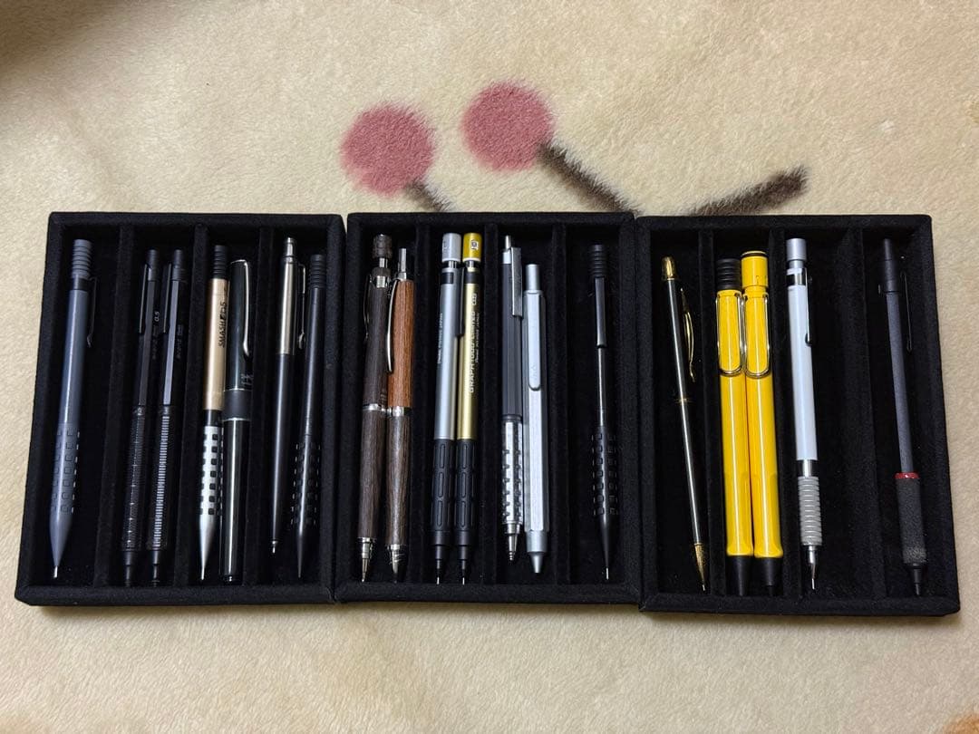 シャーペンまとめ売り＆ペンケース