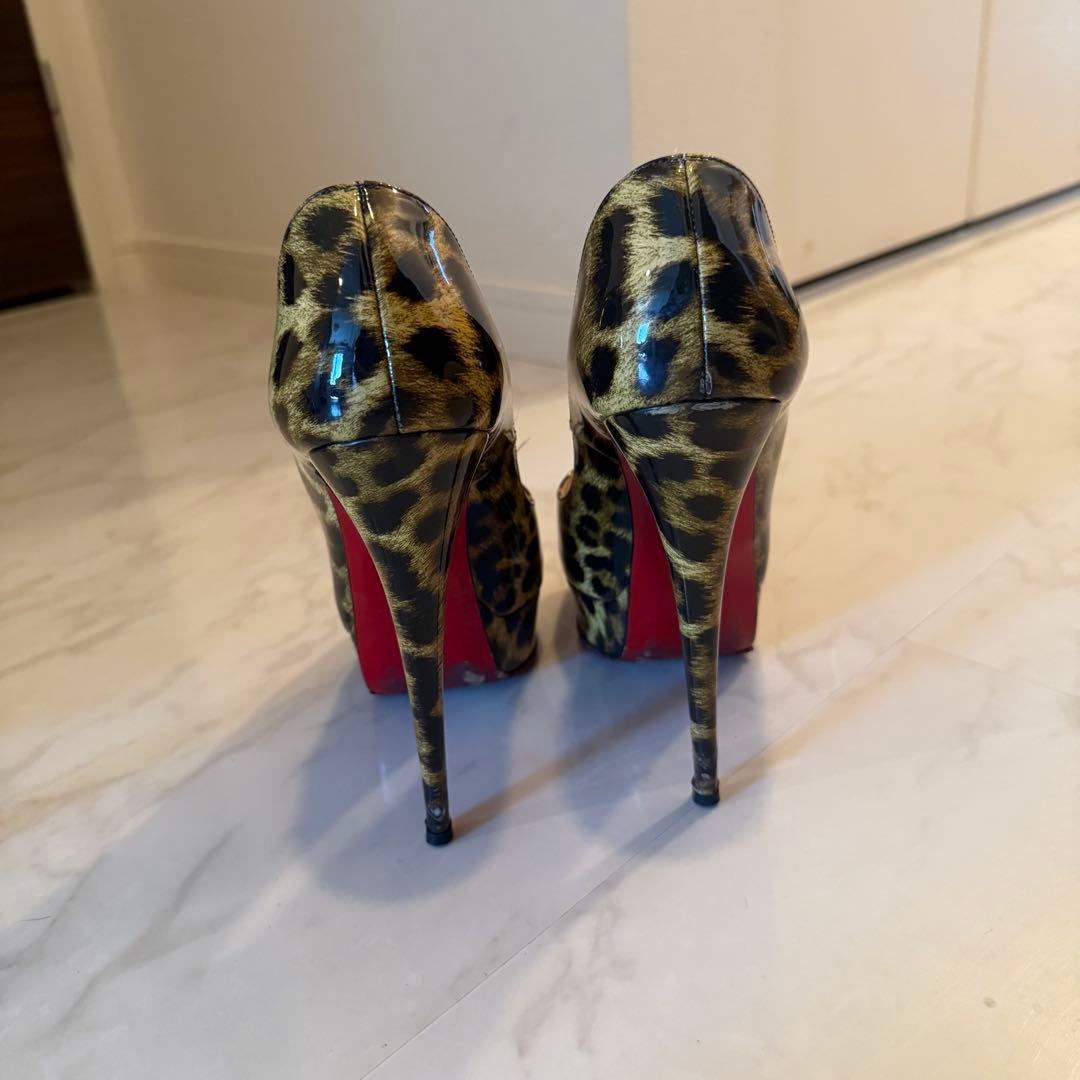 初売りセール❗️Christian Louboutin ヒョウ柄 ハイヒール