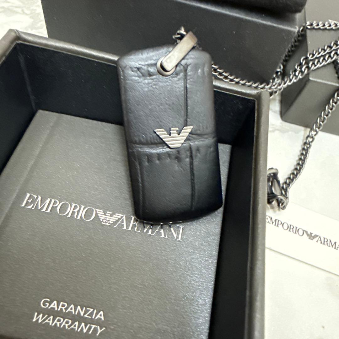 エンポリオアルマーニ ネックレス ブラックレザー