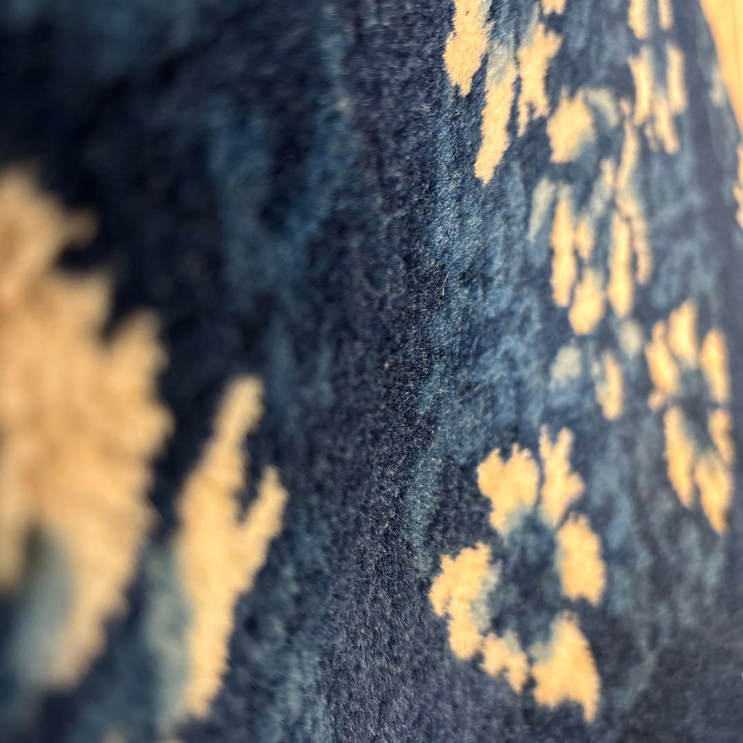 MUNI CARPETS 花柄チェアラグ ネイビー／アイボリー　廃盤サイズ　ムニ