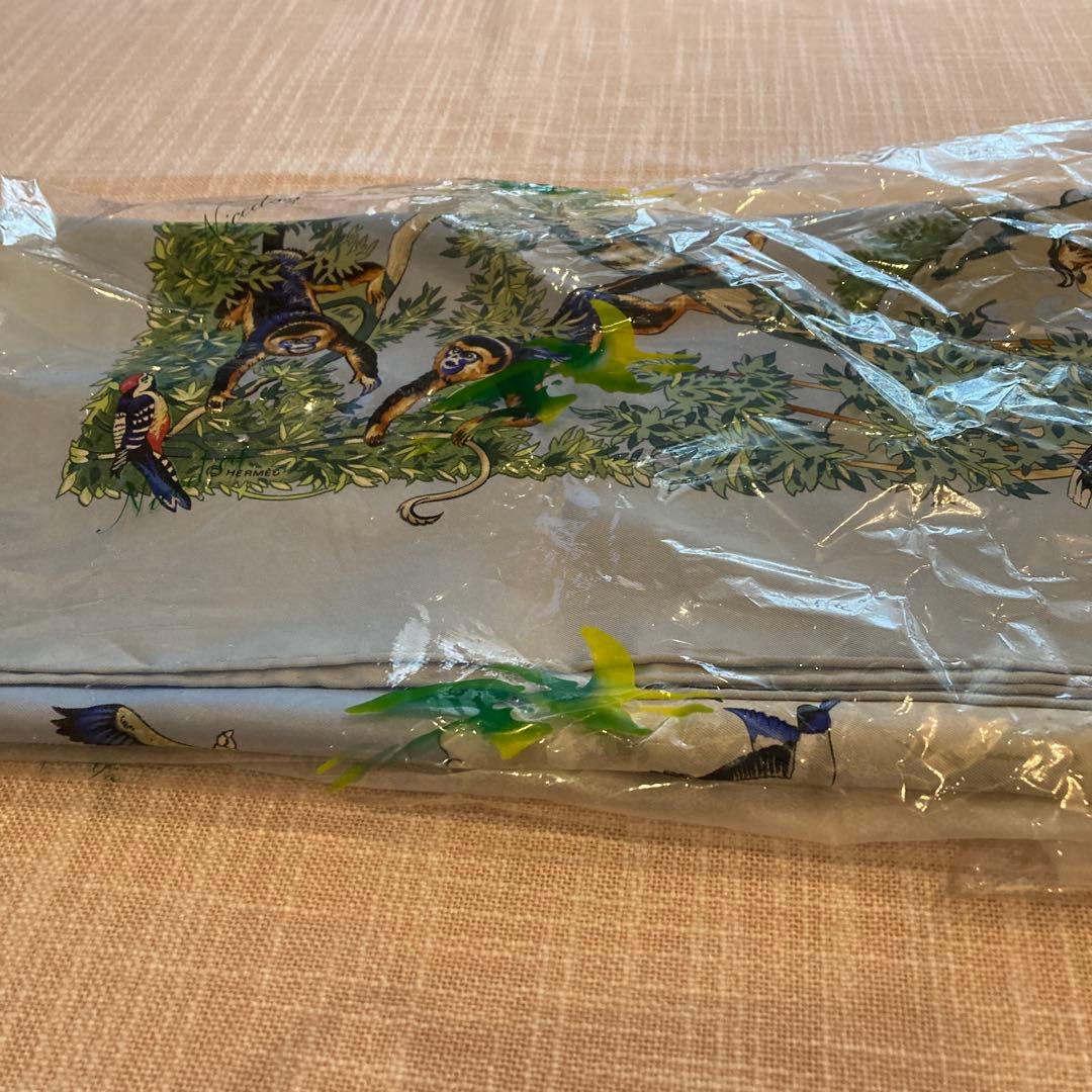 エルメスカレ９０　四川　中国に帰ってしまったパンダに想いを馳せて