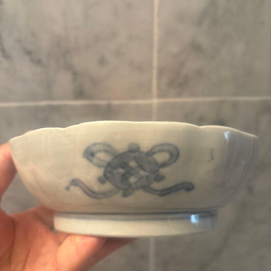 江戸後期　手描きのお花や松、幾何学模様が秀逸で金彩も美しい豪華絢爛な古伊万里