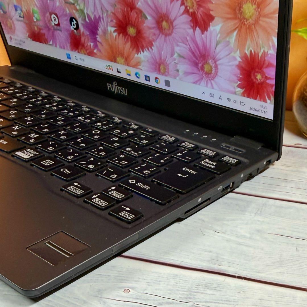 売れてます❣️薄型軽量ノートパソコン❣️メモリ8GB☘️SSD☘️Windows11