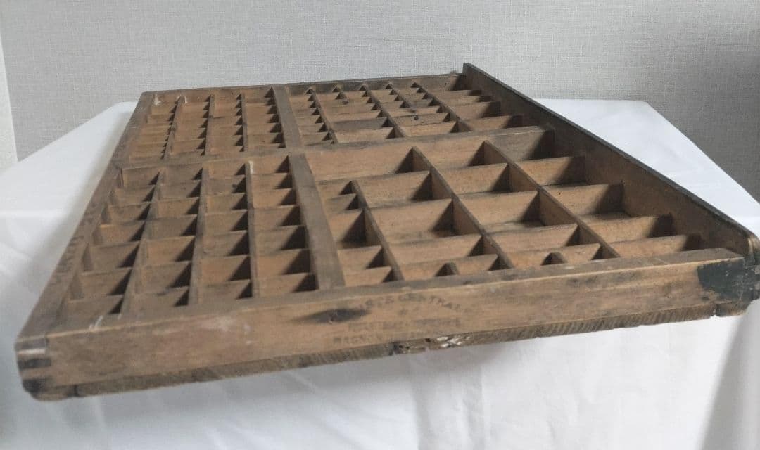 古い　木製 プリンタートレイ　アンティーク 　海外　トレー　ディスプレイ棚