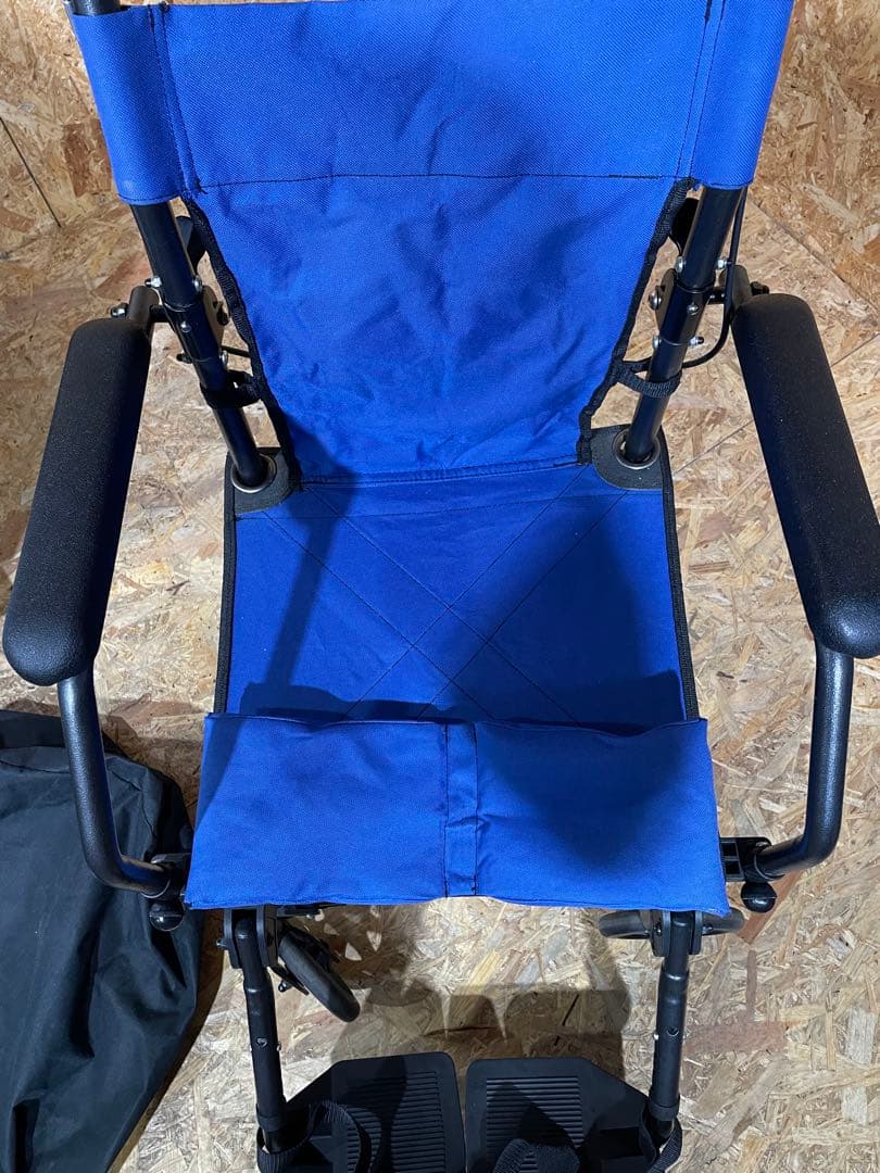 携帯型 折り畳み式介助用簡易車いす ハンディライト　971081017