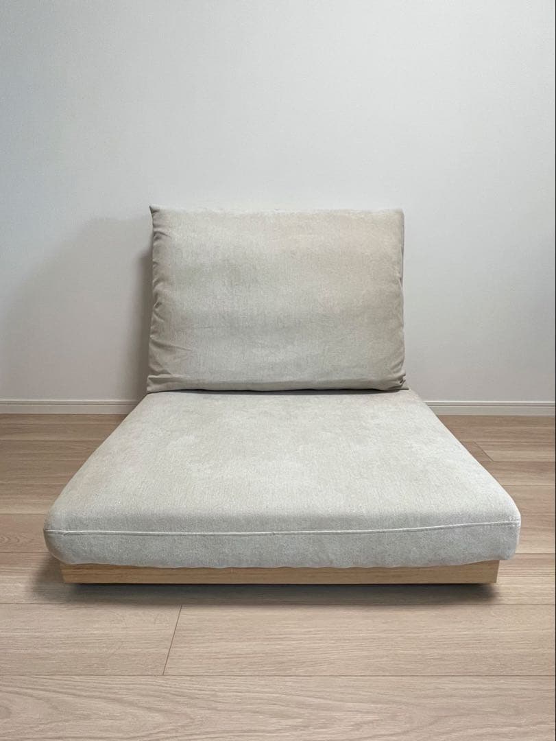 【美品】1.5人用　シンプルモダンソファ