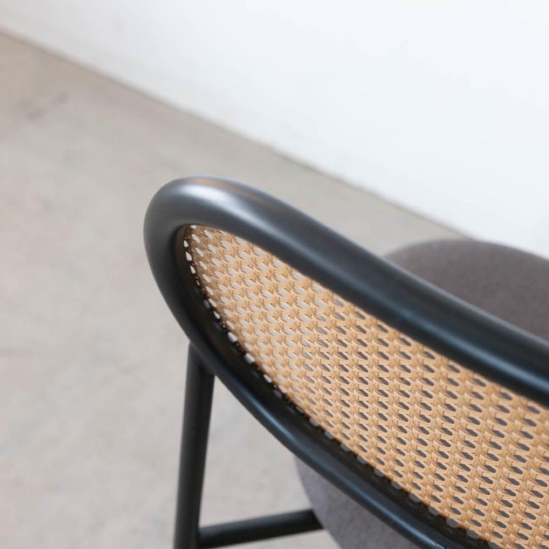 モダンラタンダイニングチェア