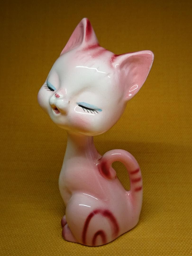 ネコ　陶器　オブジェ　置物　インテリア　工芸品　美術品　A2771