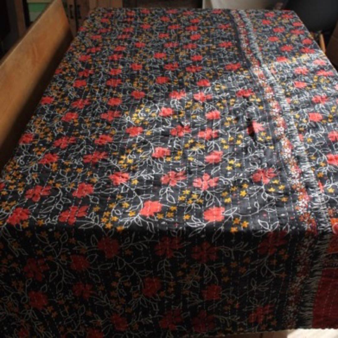 ビンテージカンタキルト◯ブラックフラワー◯139×216cm