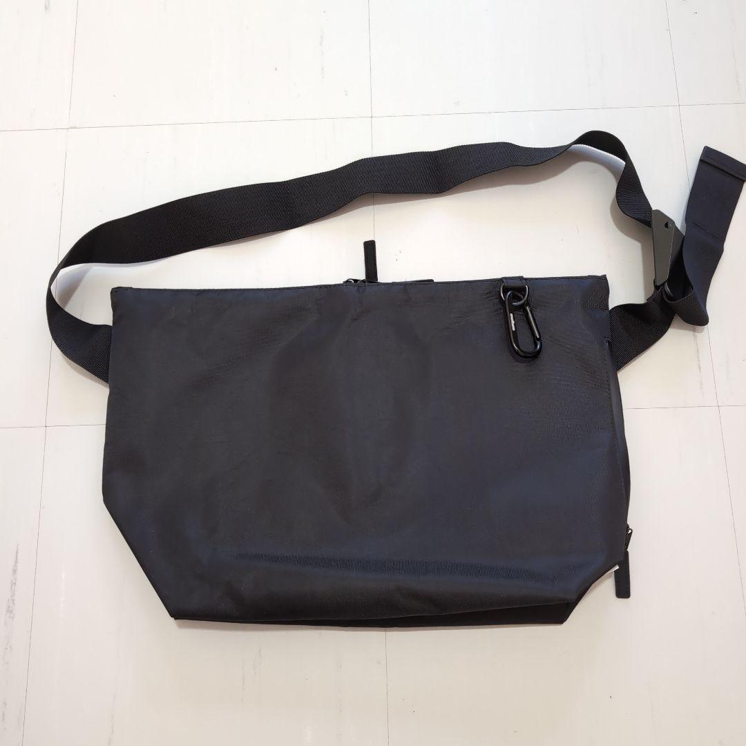 バッグ NYLON MESSENGER BAG(M) meltum
