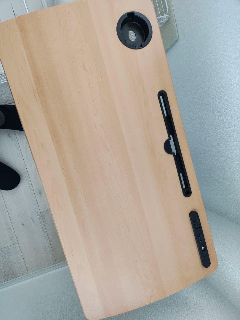 昇降可能なパソコンデスク