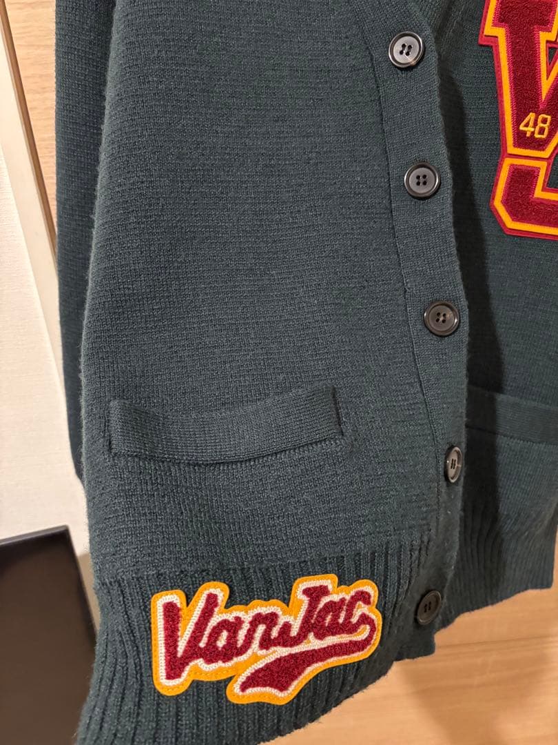 アンスクリア　VanJac inscrireグリーン カーディガン　ビショップ