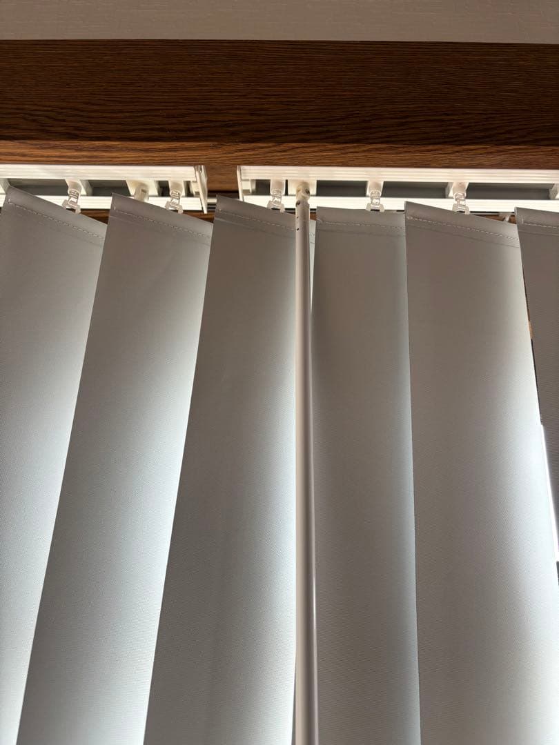 ホワイト 縦型ブラインド