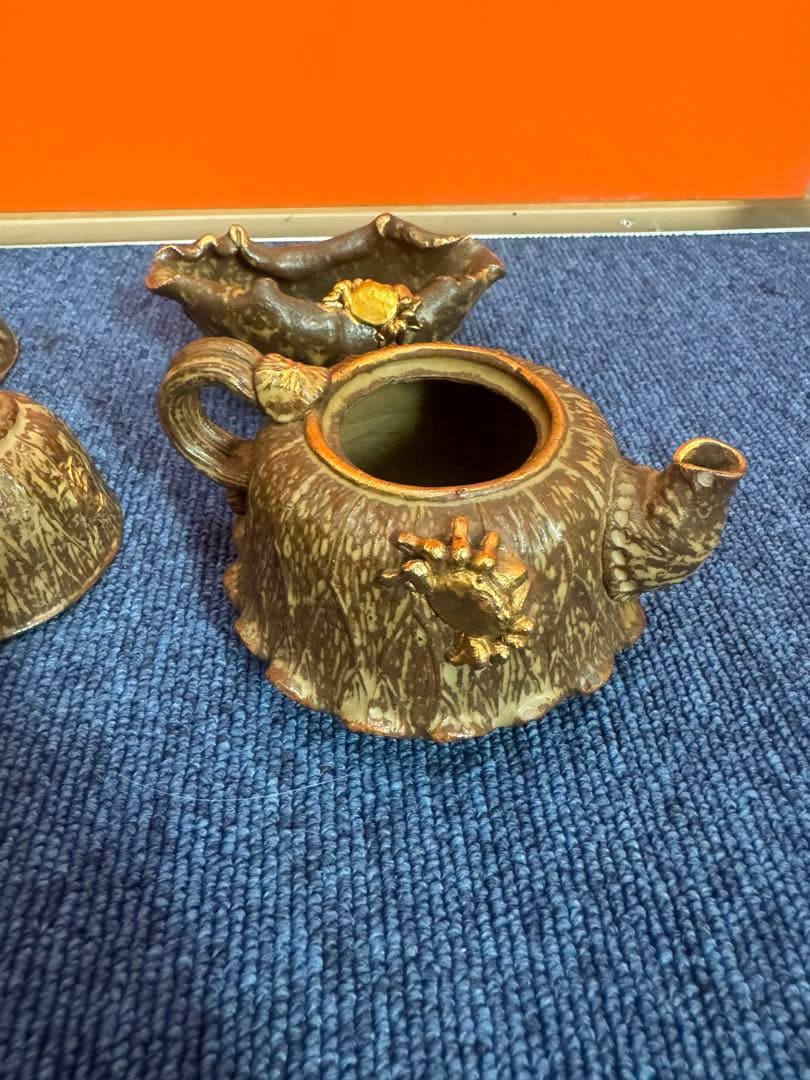 1684備前焼？　蓮に蟹細工　茶器セット　湯呑1客　湯冷し1客　湯呑5客　茶櫃付