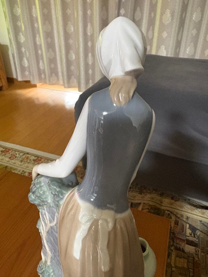 Lladro NAOリヤドロナオ