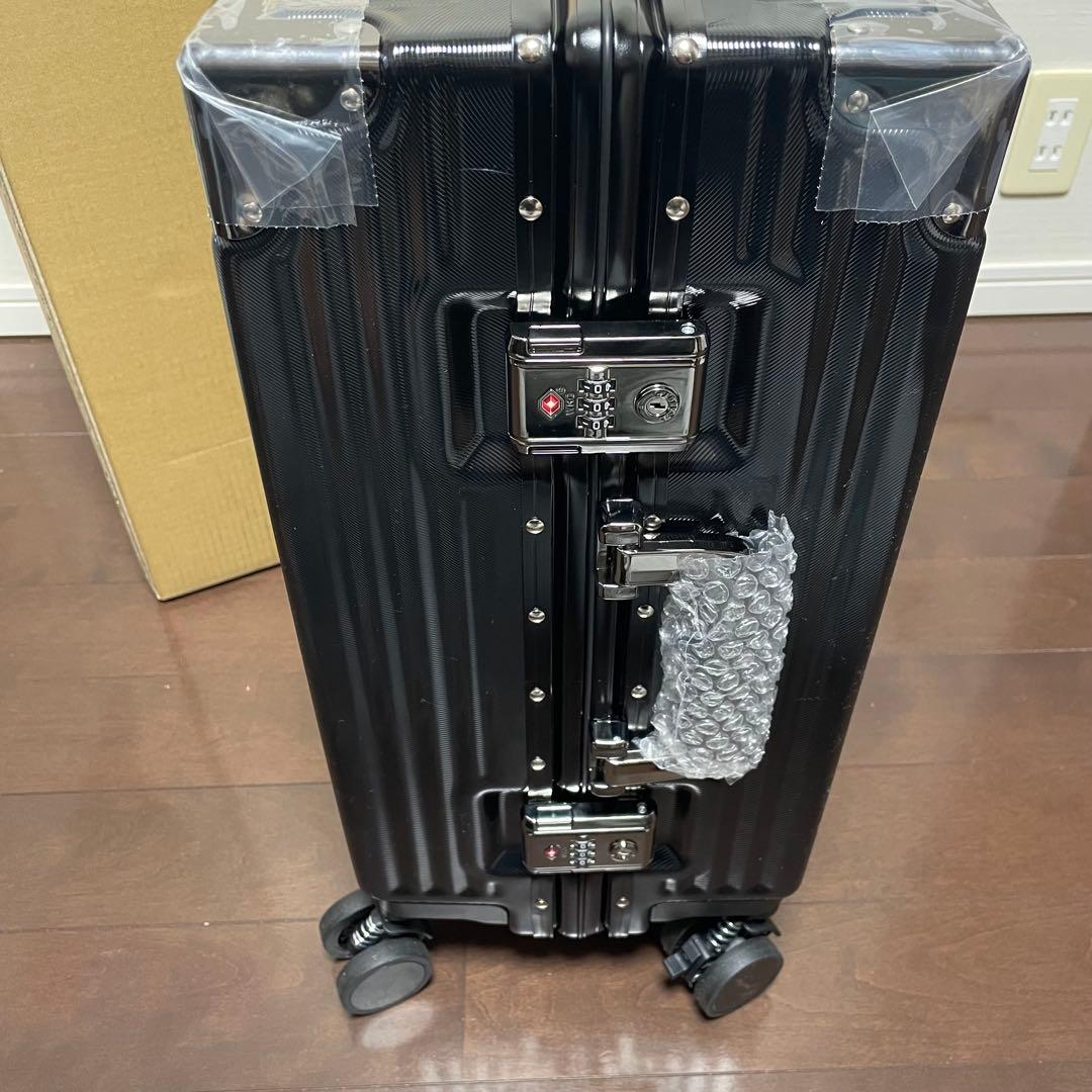 新品未使用！ C.jutro 黒キャリーケース S 40L／機内持込可　即日発送