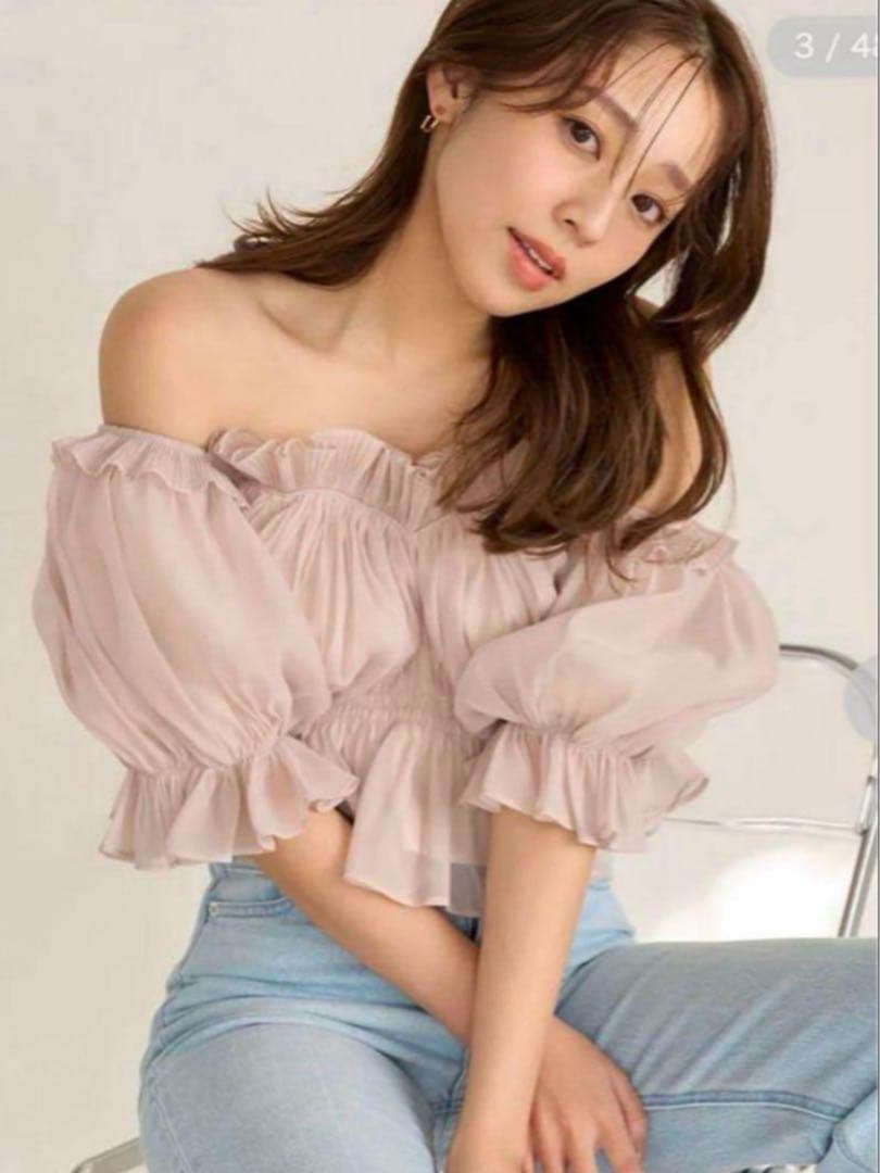 【期間限定】SNIDEL ギャザーオフショルブラウス