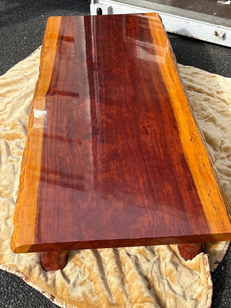 定価70万　1枚板テーブル　送料無料