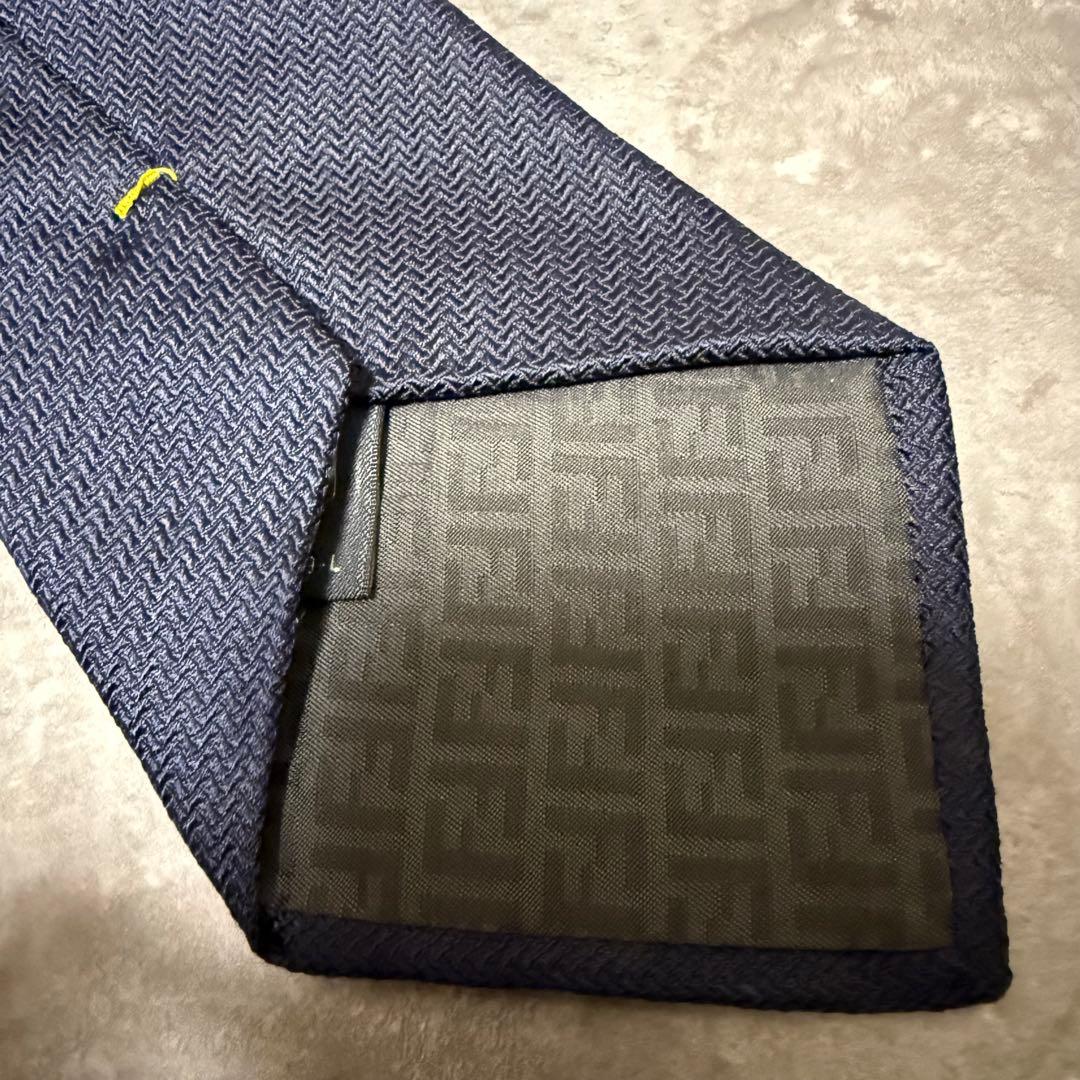 【✨美品✨】FENDI フェンディ ネクタイ ソリッド ネイビー シルク 希少