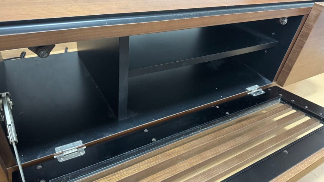 【完成品送料込】ウォールナット突板 テレビ台 幅140 サンキコーポレーション