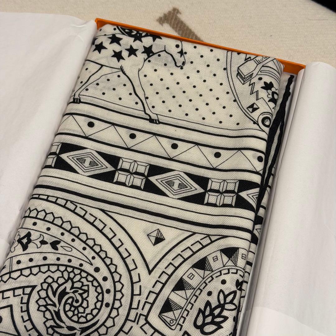 エルメス　カシシル　シュヴァル・ドゥ・クール・バンダナ　新品未使用