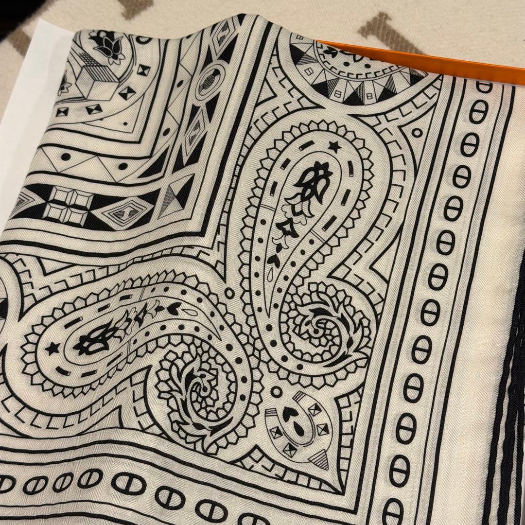 エルメス　カシシル　シュヴァル・ドゥ・クール・バンダナ　新品未使用