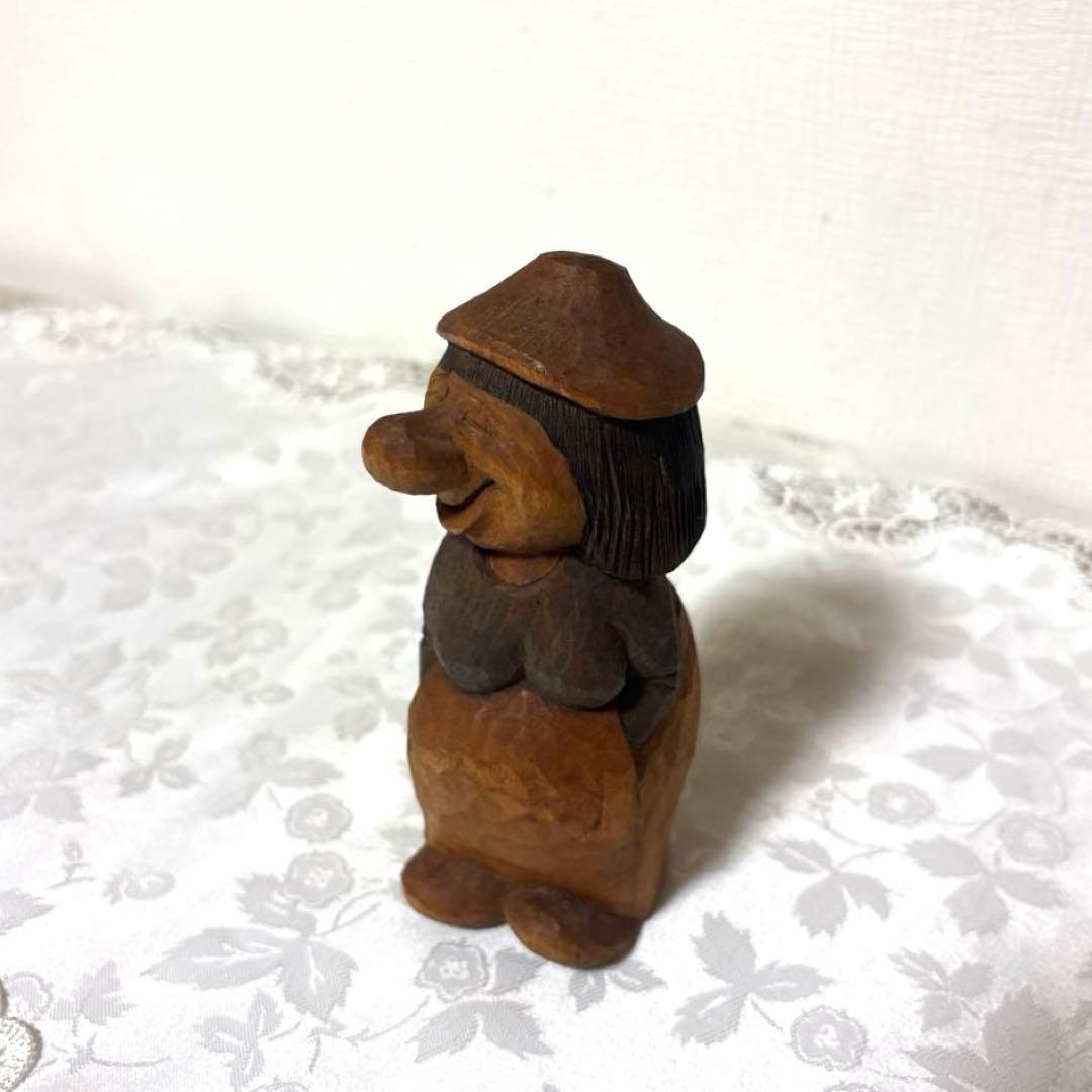 スウェーデン　手彫り　木彫置物　 人形　ヨーロッパ　木彫　工芸品美術品ビンテージ
