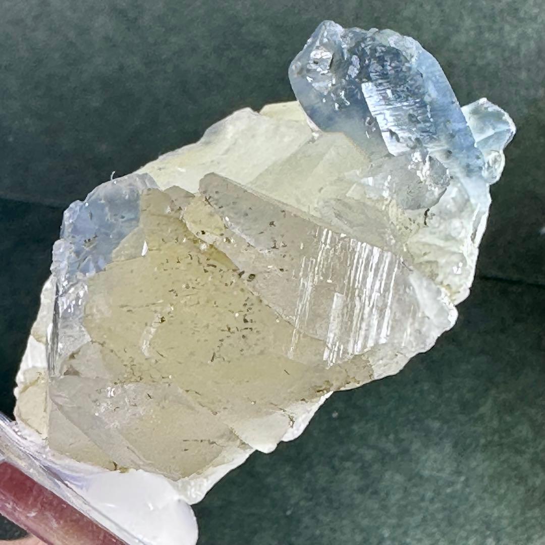 【☆爆レア】コロンビア産『ブルーターラクォーツ』（リーベカイト入り水晶）