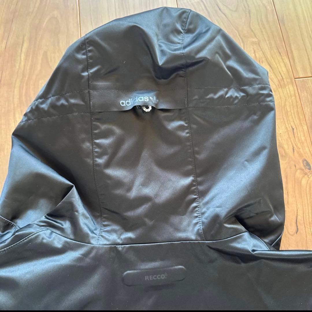 adidasオリジナル　スノーボードウェア スキーウエア　スノーウエア　上下