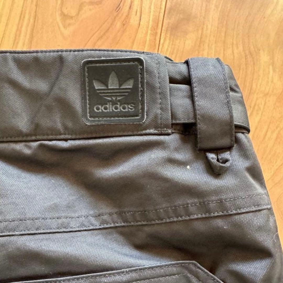 adidasオリジナル　スノーボードウェア スキーウエア　スノーウエア　上下