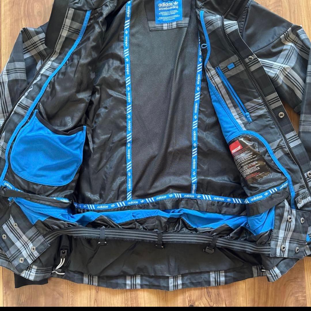 adidasオリジナル　スノーボードウェア スキーウエア　スノーウエア　上下