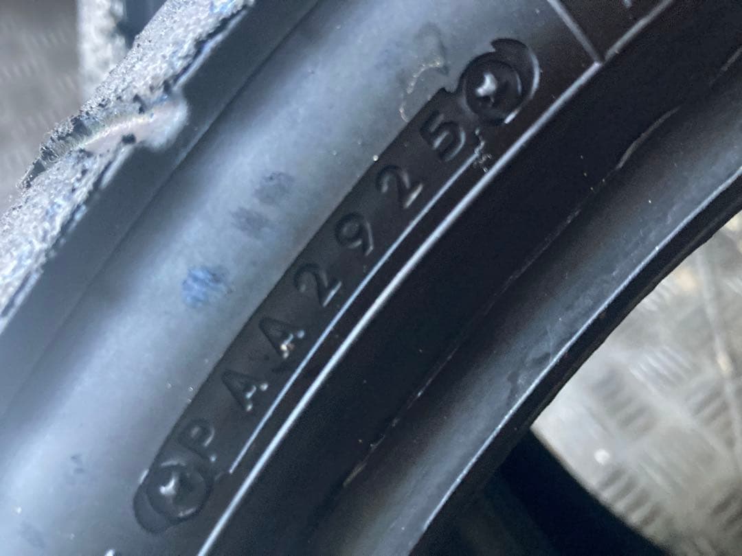 BT39SS 100/80-17 スーパーコルサ　v4 140/70-17