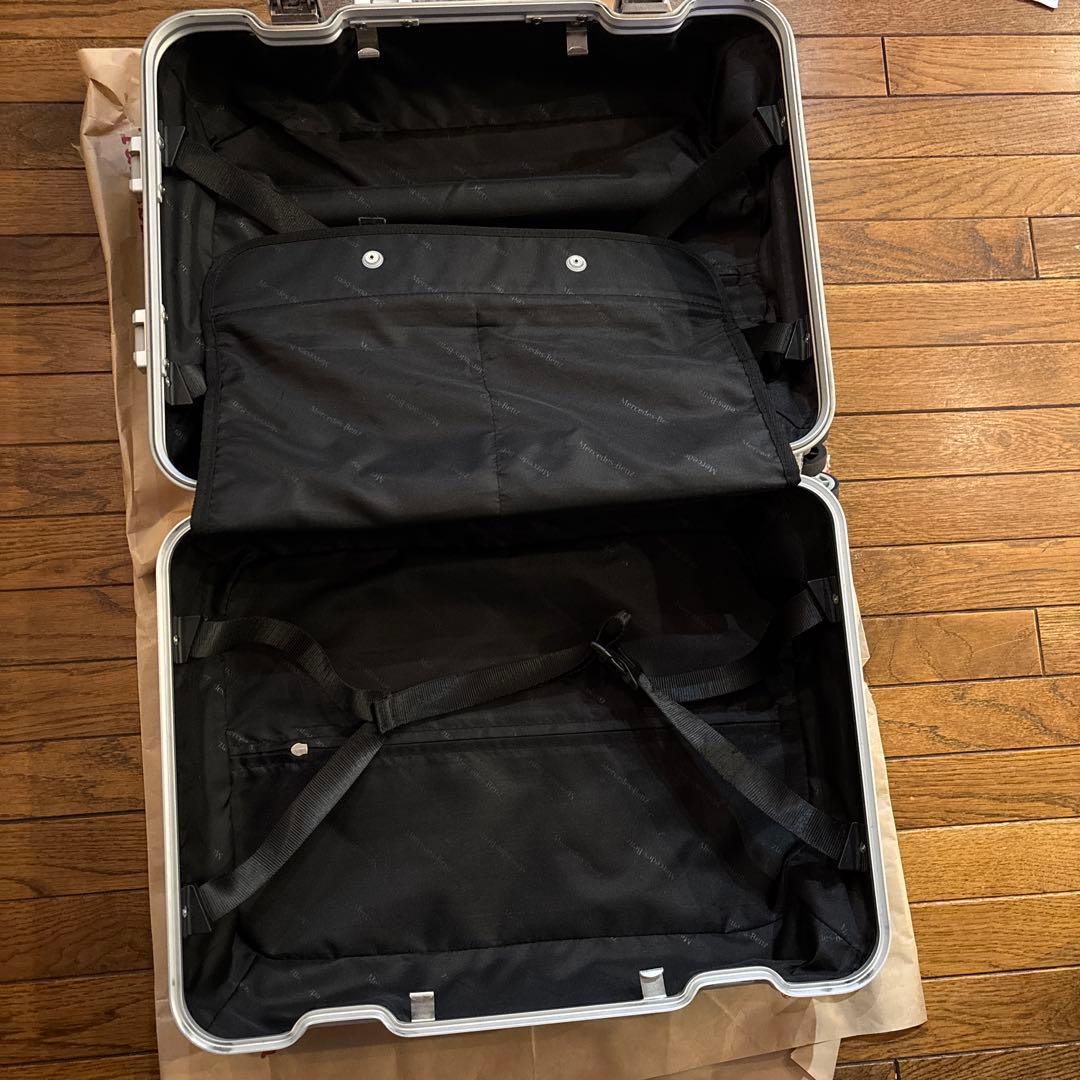 Mercedes Benzキャリーケース シルバー 中型