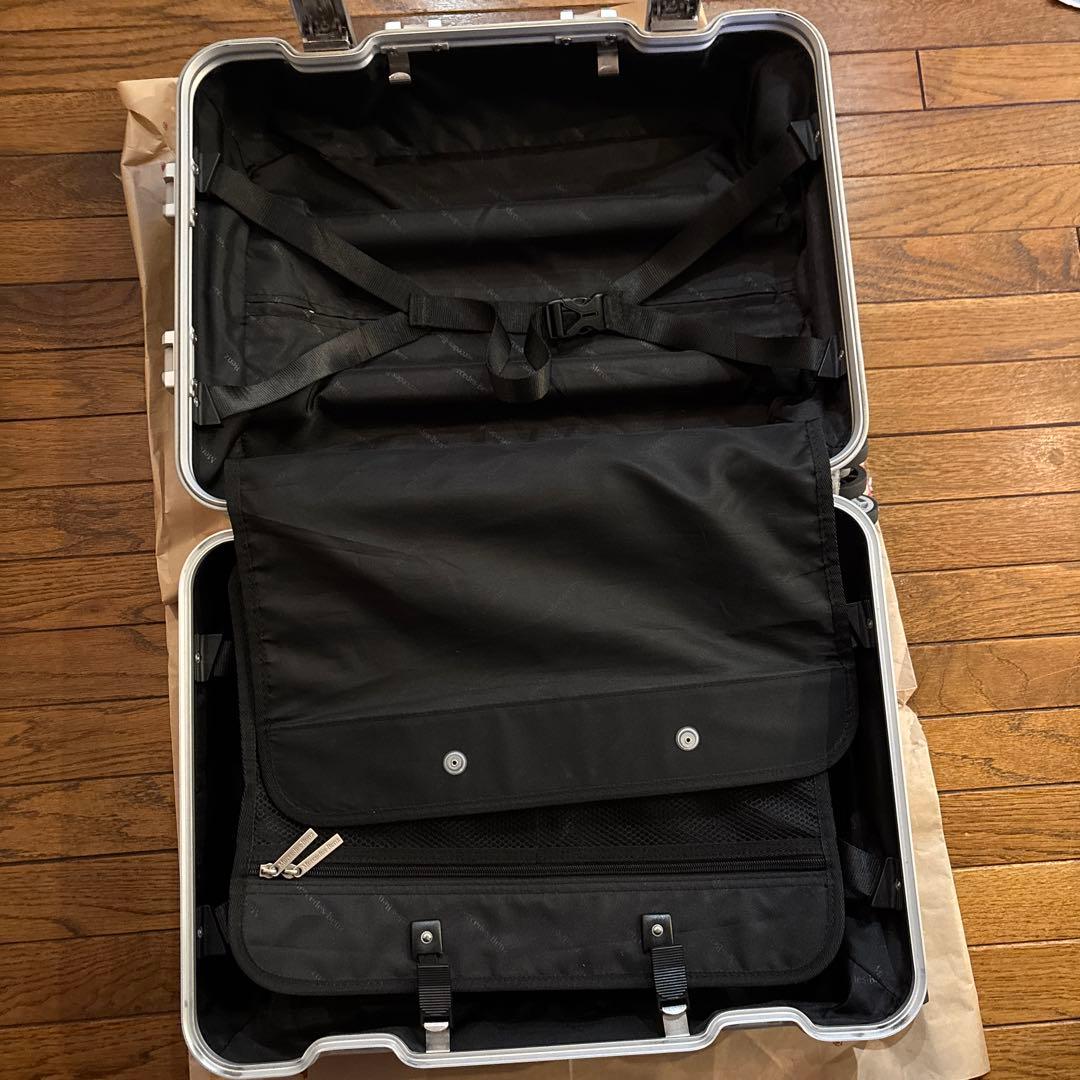 Mercedes Benzキャリーケース シルバー 中型