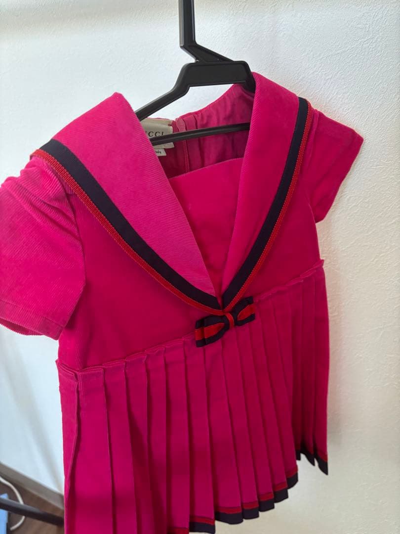 GUCCI ピンク セーラー襟 プリーツワンピース　90