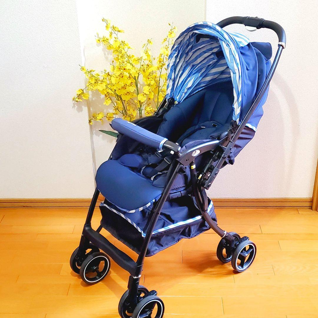 美品　アップリカ　ラクーナエアーAC レザー調ハンドル