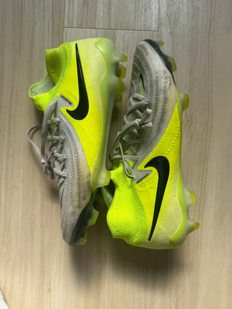 NIKE Phantom Luna サッカースパイク 28cm