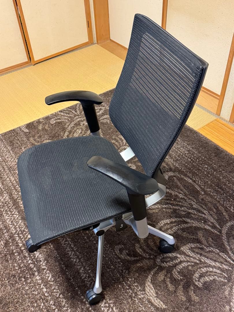 オカムラ バロン 5本脚 ハイバック 座メッシュ ブラック