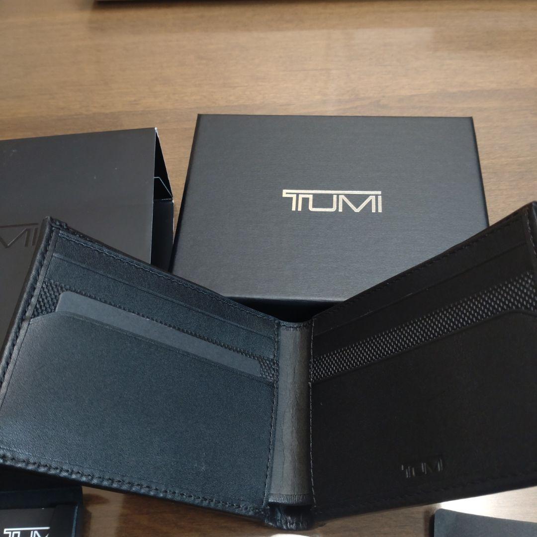 TUMI 二つ折り財布 ブラック