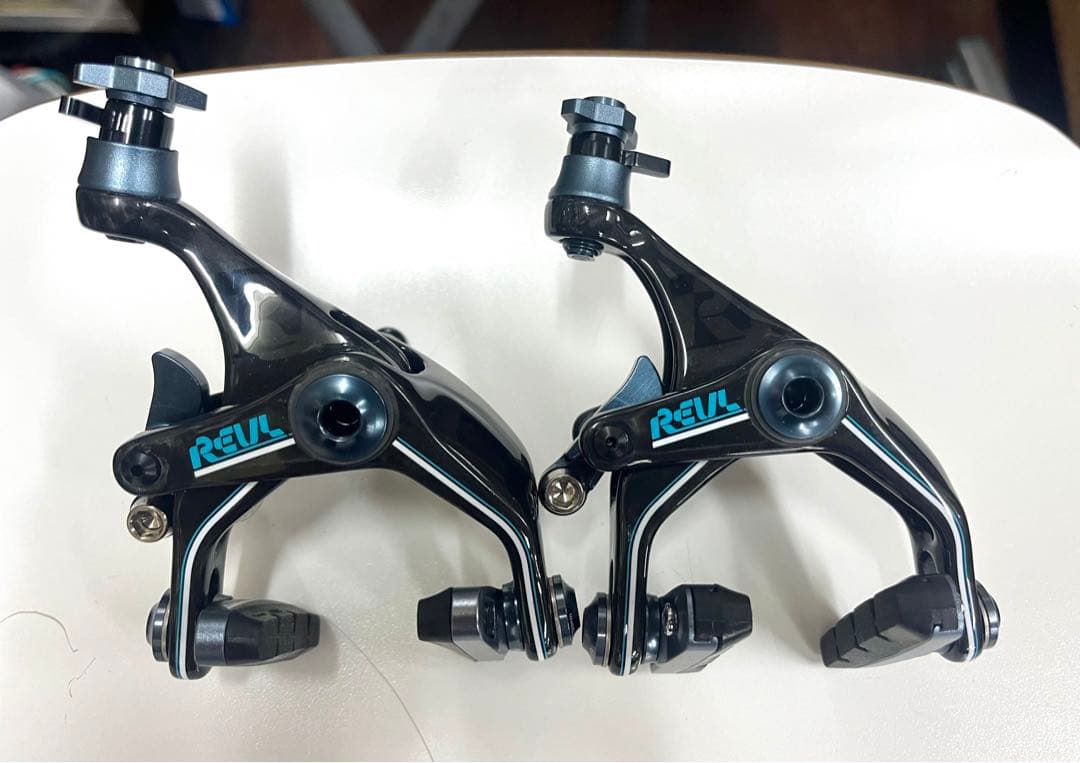 The Hive Revl carbon breakロード用 超軽量230g!!