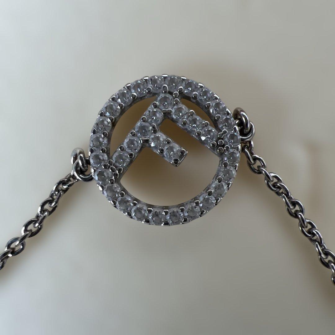 FENDI ロゴ シルバーブレスレット