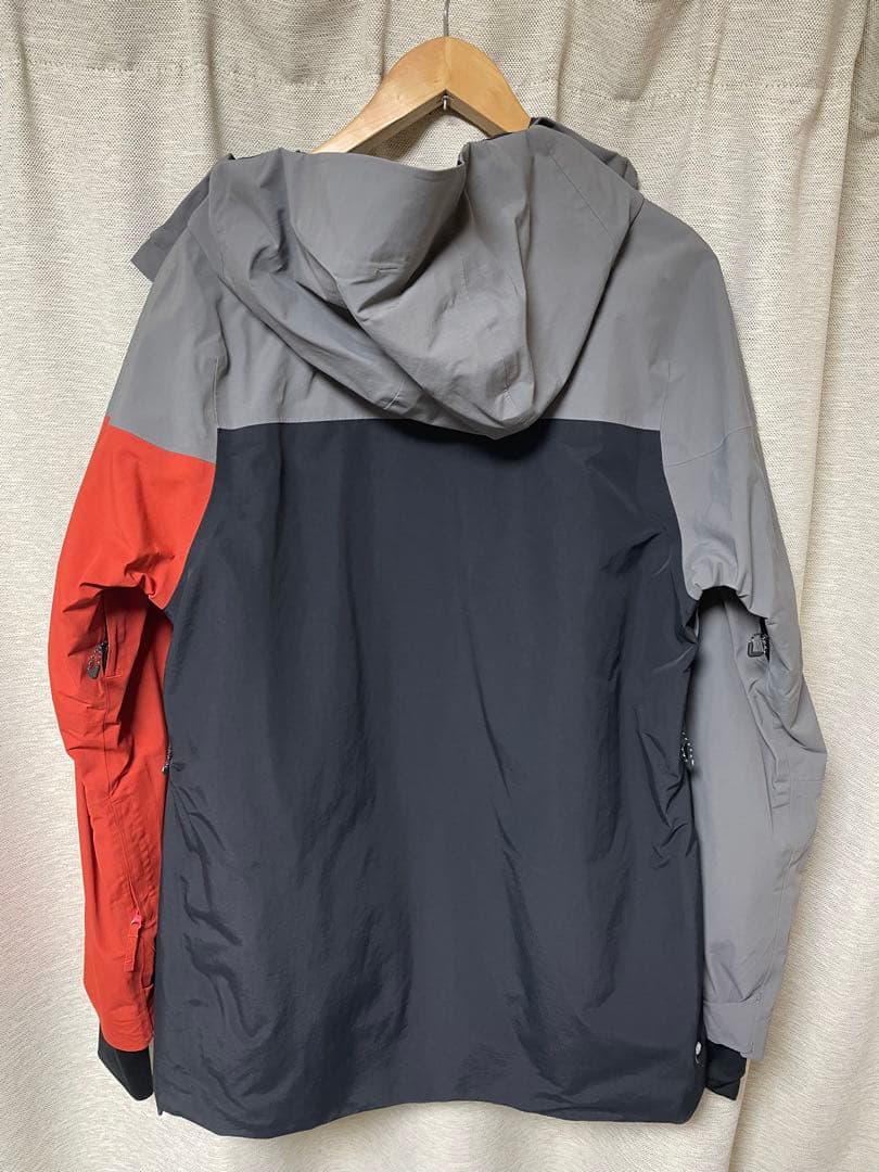 686 GORE-TEX GT ジャケット 22-23 Mサイズ 10回程度使用