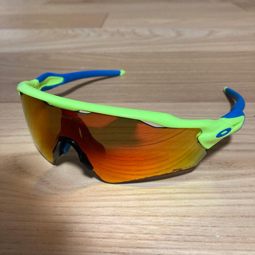 Oakley Custom サングラス ネオンイエロー/ブルー