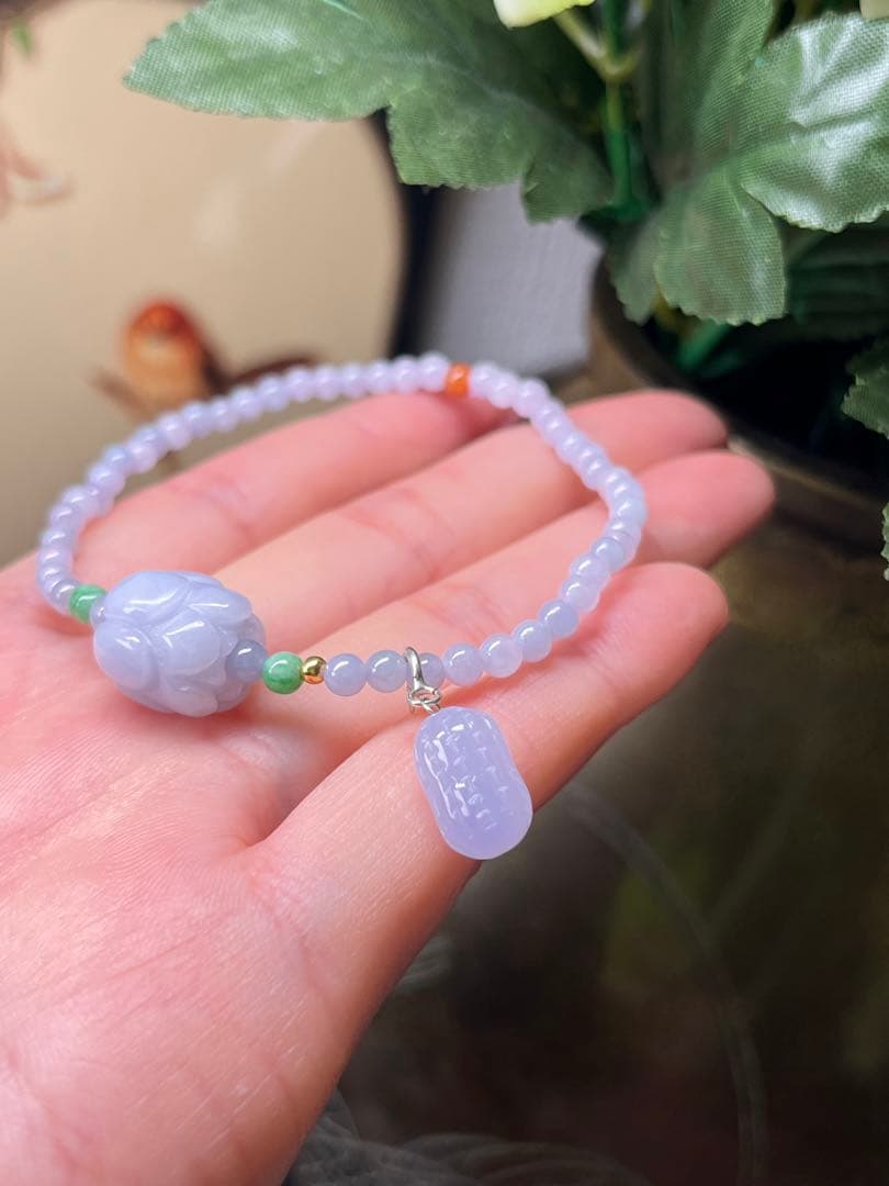 本翡翠　18kビーズ入り、ラベンダー双頭蓮花ブレスレット＆ミニ落花生チャーム付き