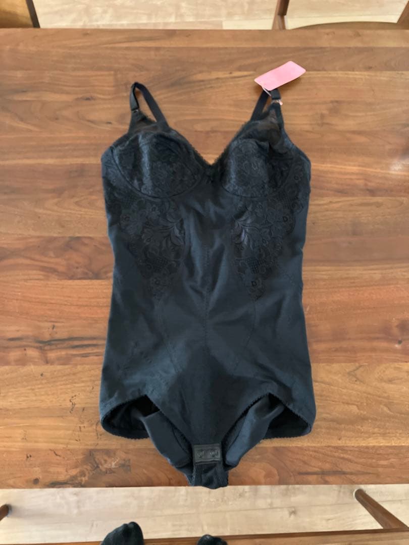 かえちゃん★【未使用】ダイアナボディスーツ 補正下着 B90LL