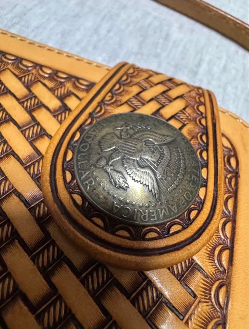 KC'ｓ編み込みデザイン 長財布