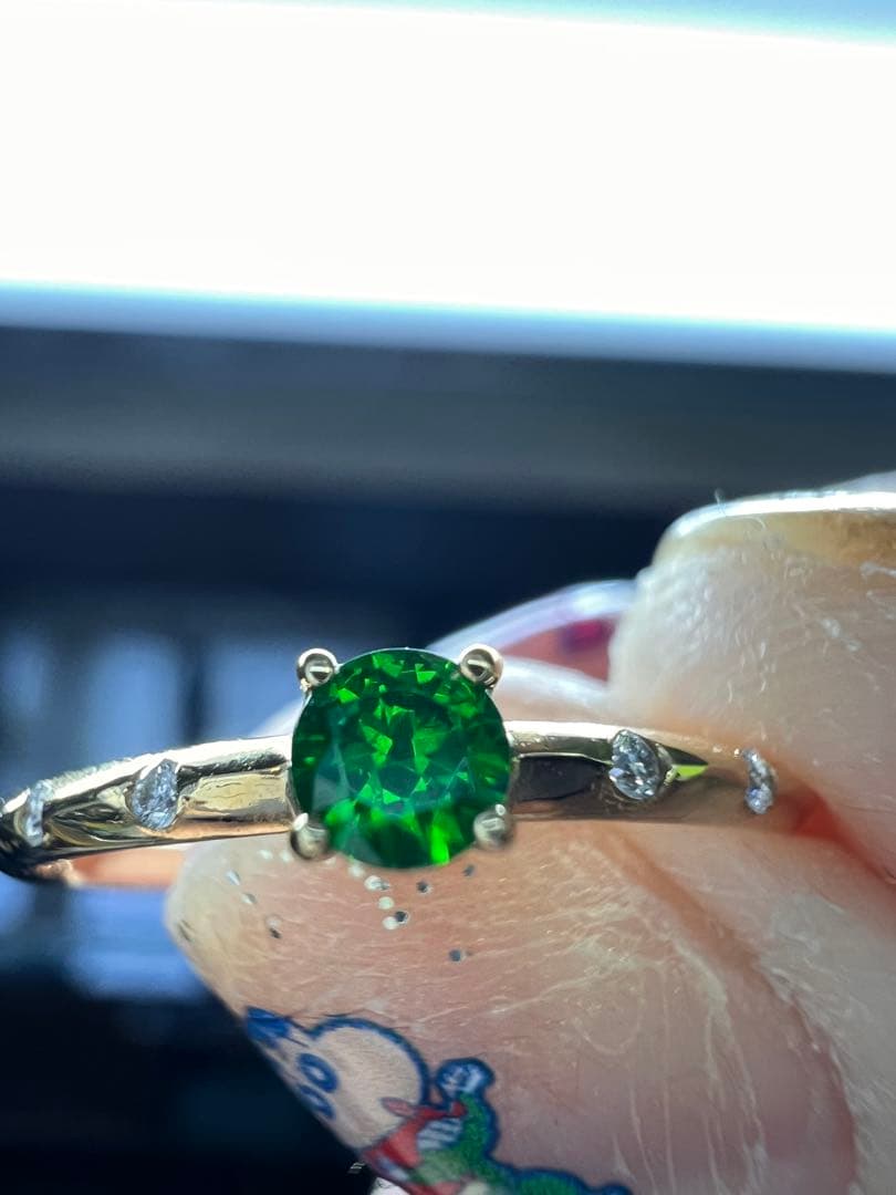 ホーステール入り デマントイドガーネット リング k18 YG 11号