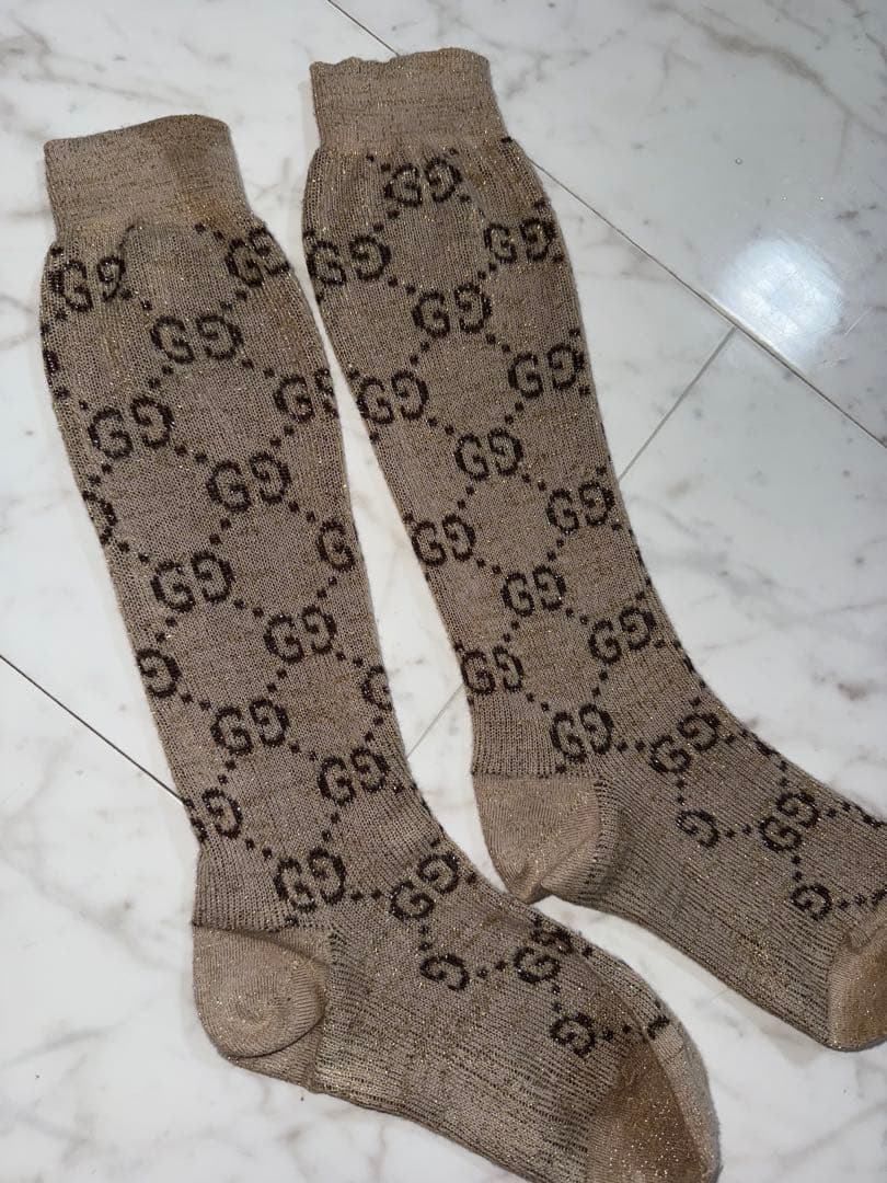 GGロゴ ベージュ ソックス