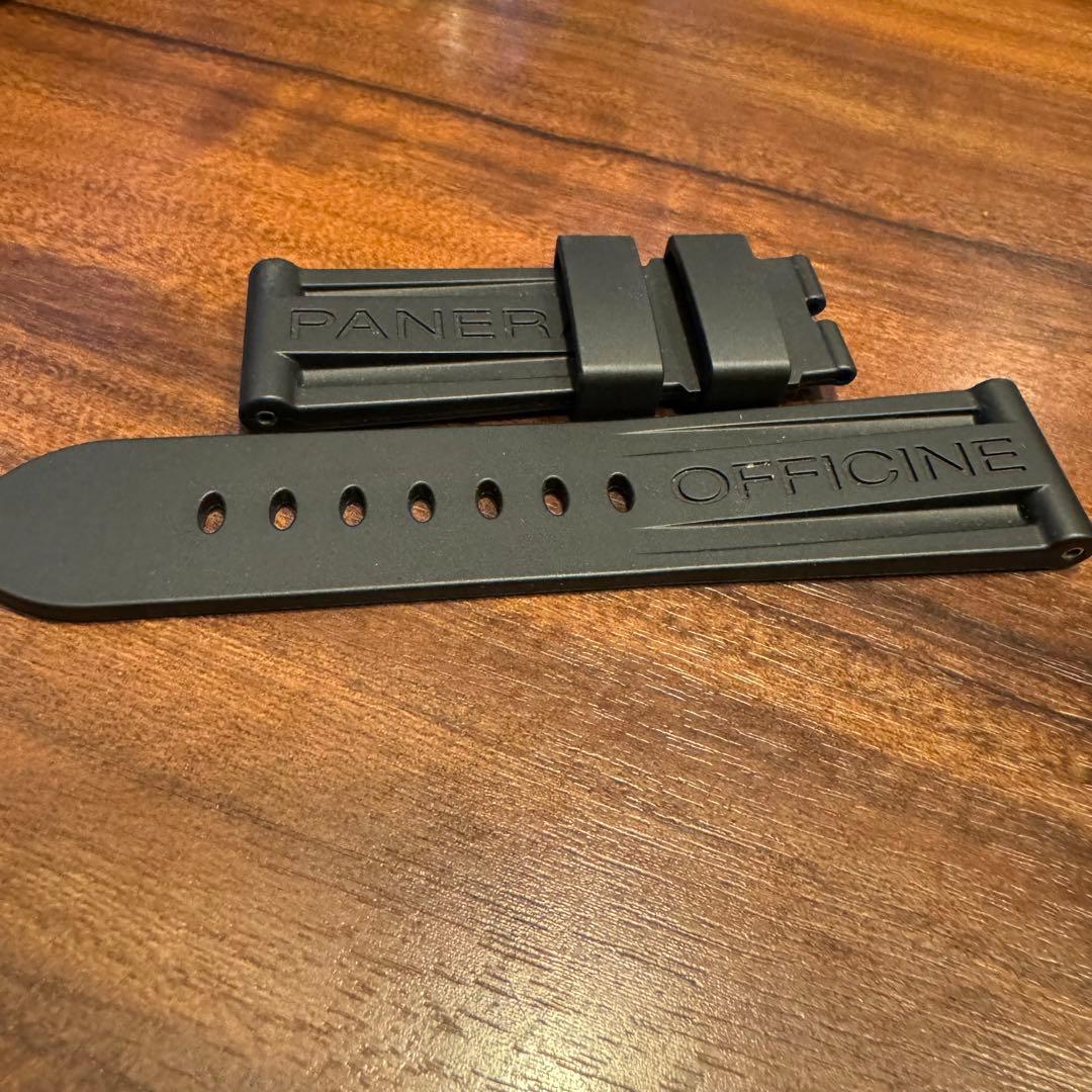 【未使用保管品】パネライ　ラバーベルト　ブラック