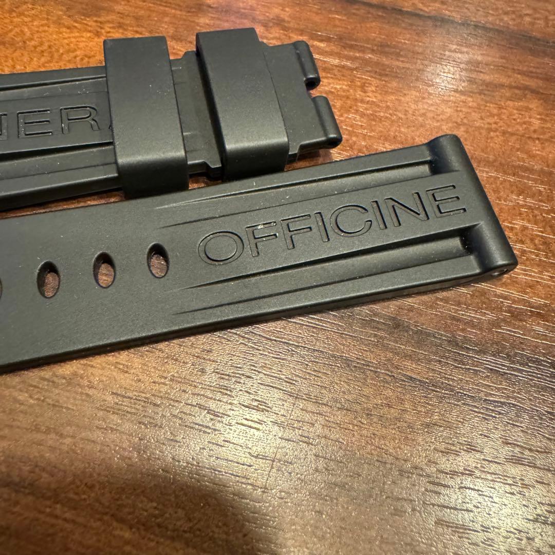 【未使用保管品】パネライ　ラバーベルト　ブラック